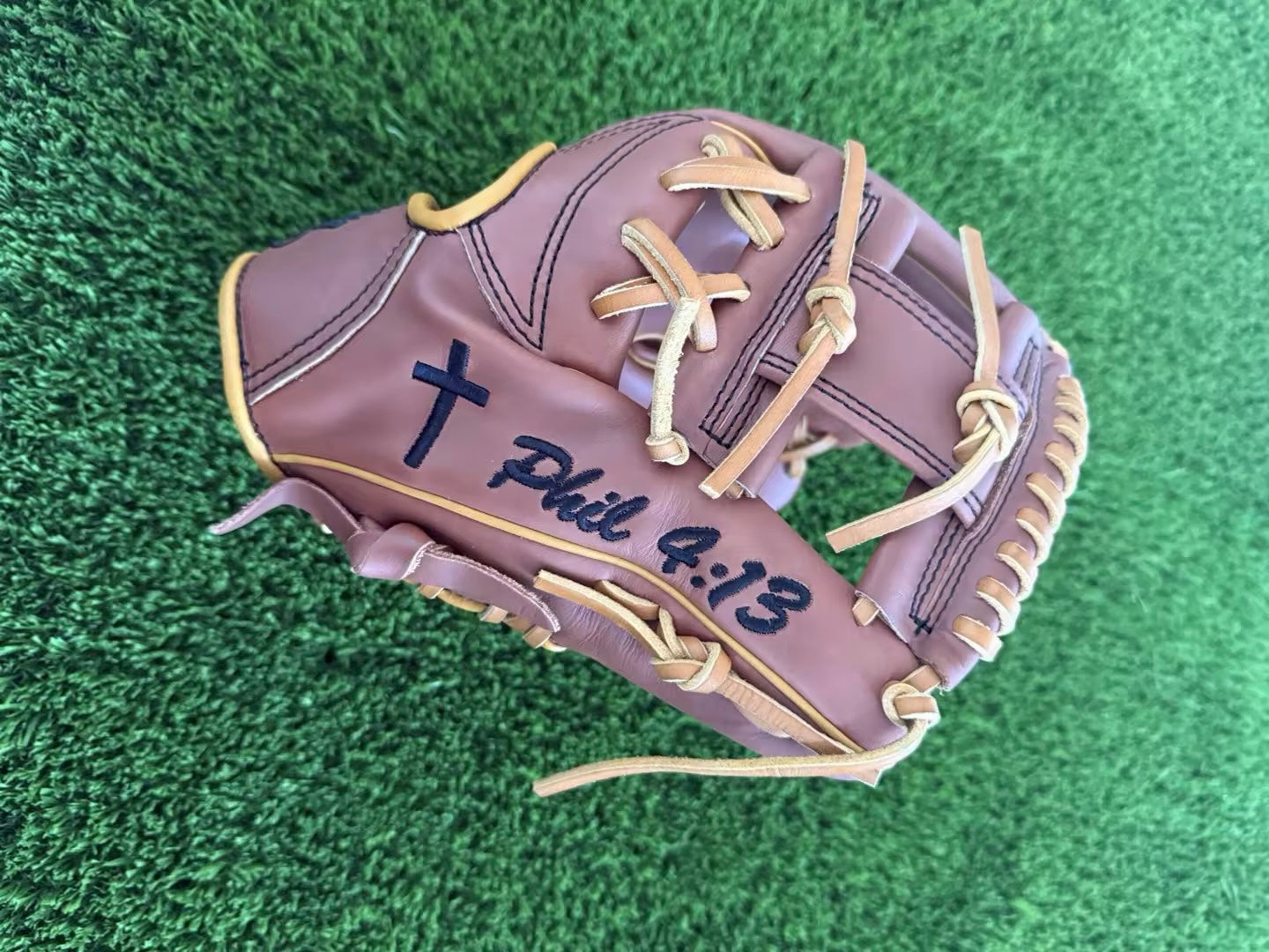 Custom 11.5” infield Glove