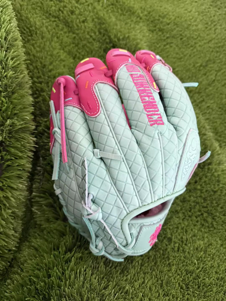 12.25 Ice Cream glove