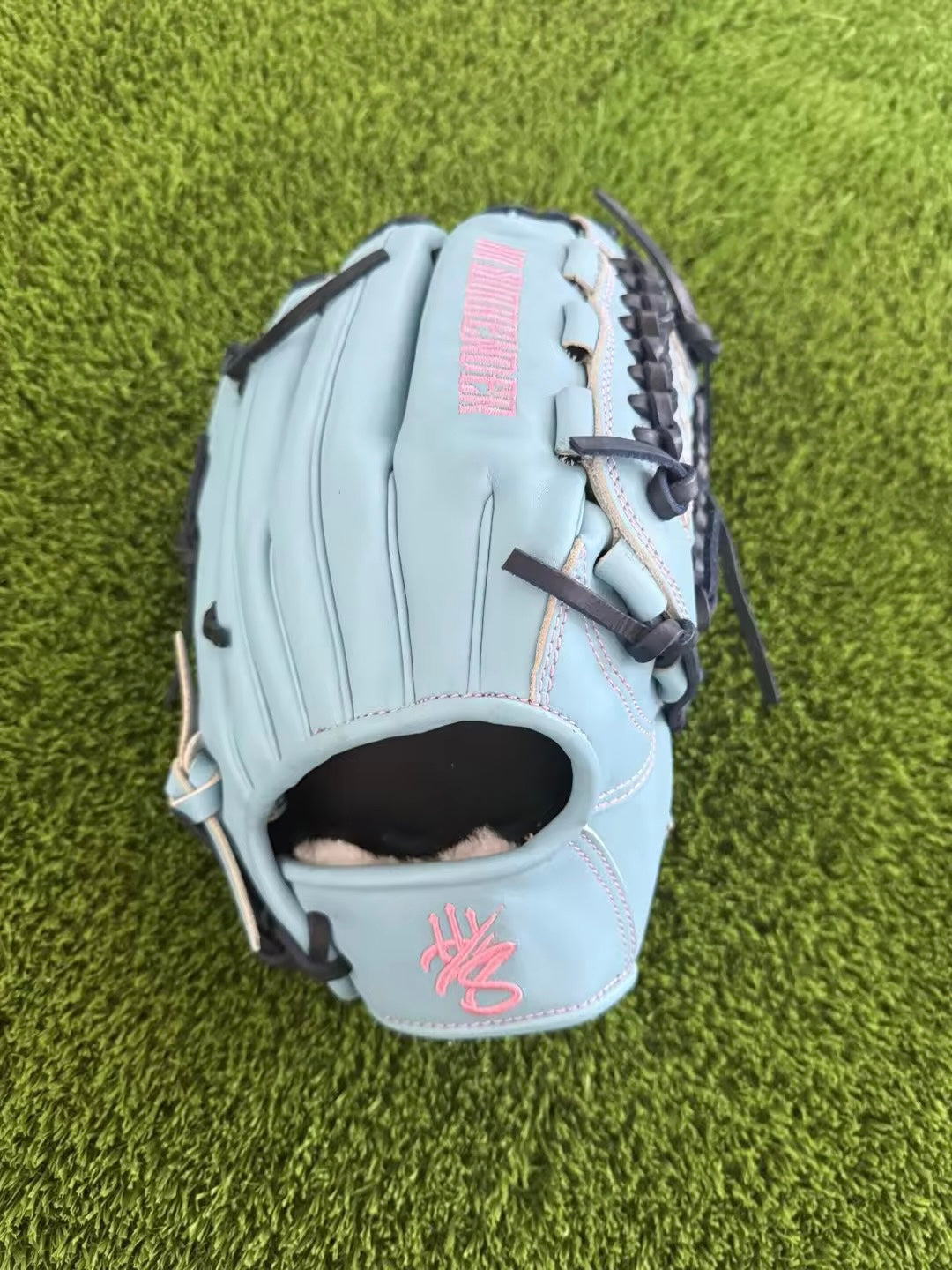 Custom 12.5” Outfield Glove